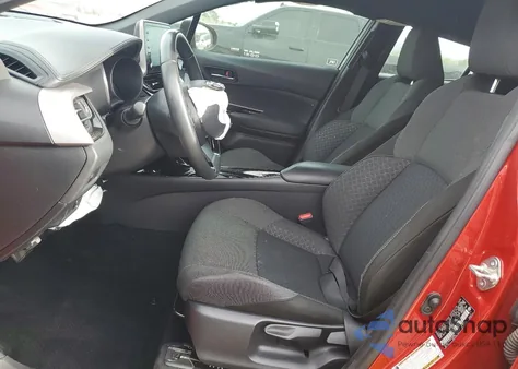 2021 Toyota C-Hr Xle z USA, uszkodzony, nr VIN JTNKHMBX1M1108822